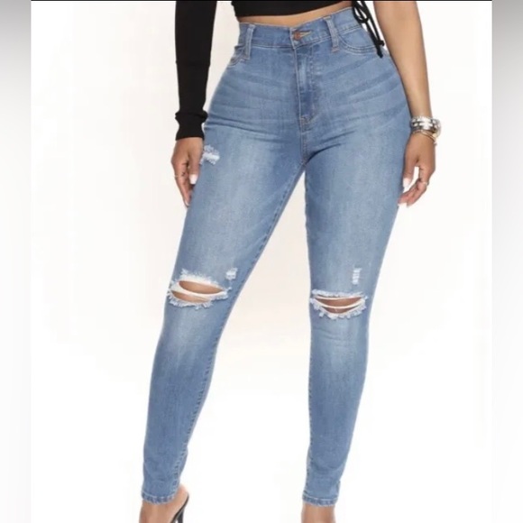 Fashion Nova our favorite high rise skinny jeans - Picture 1 of 6